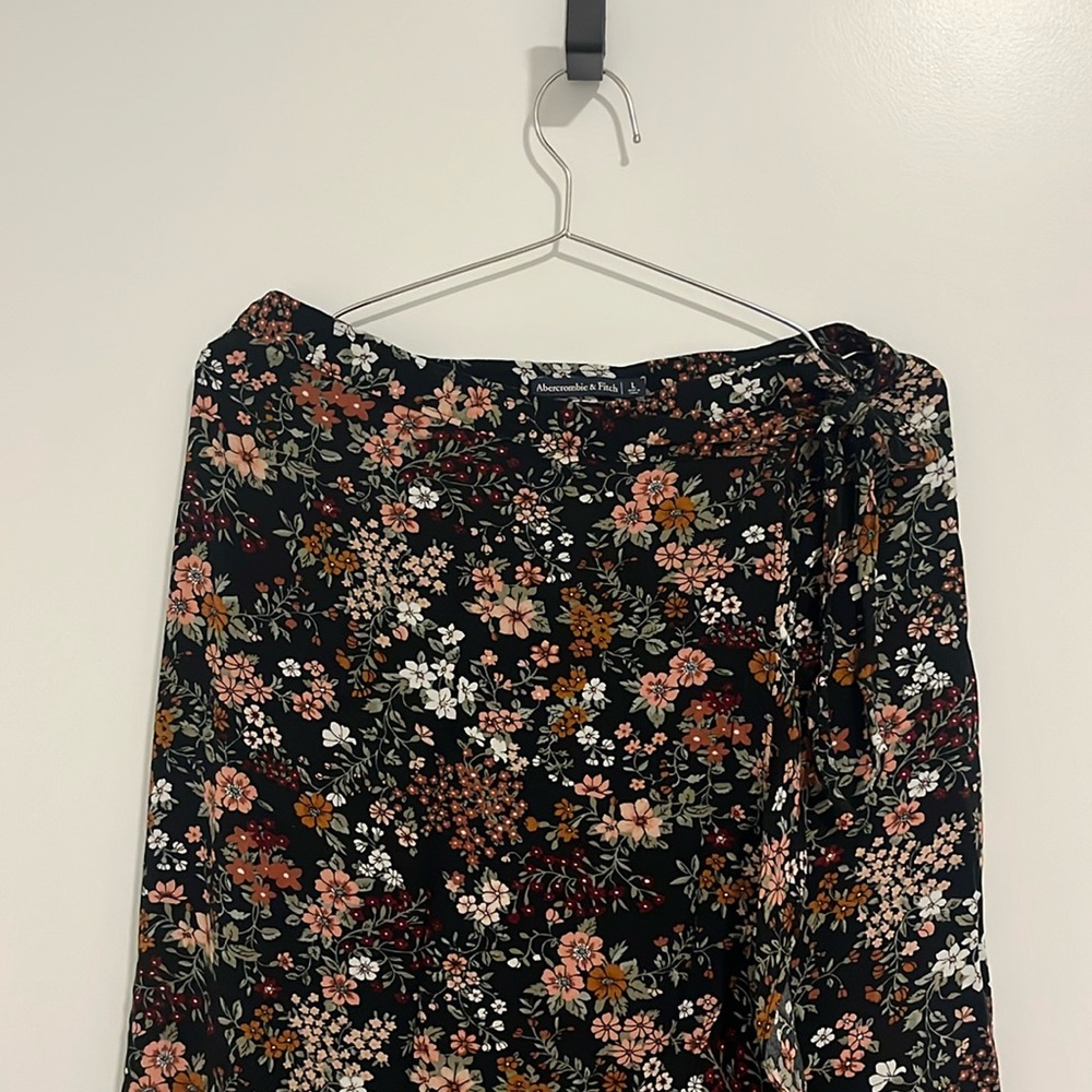 Floral print skirt